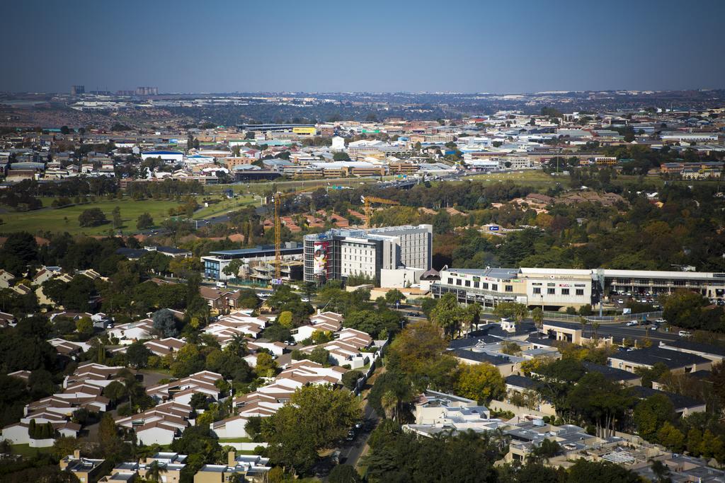 Park Inn Sandton Johannesburg Exterior foto